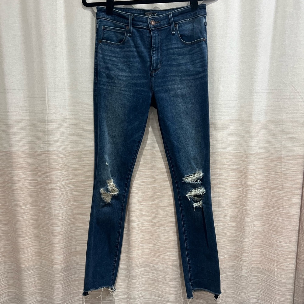 Abercrombie & Fitch High Rise Ankle Jeans